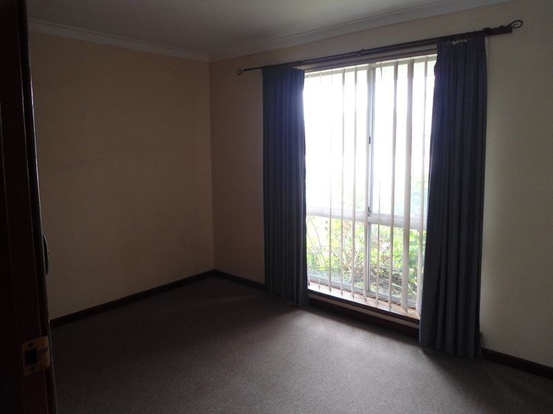 14 Grange Drive, Cooloongup WA 6168
