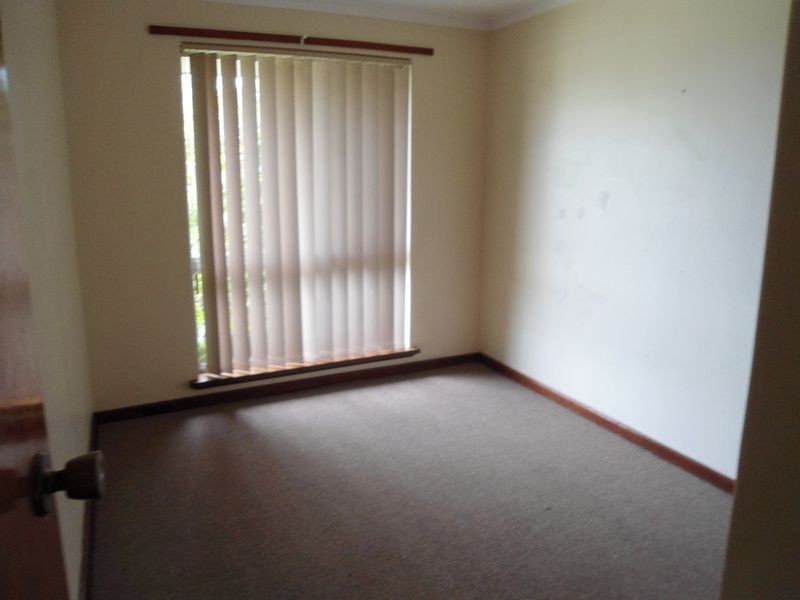 14 Grange Drive, Cooloongup WA 6168
