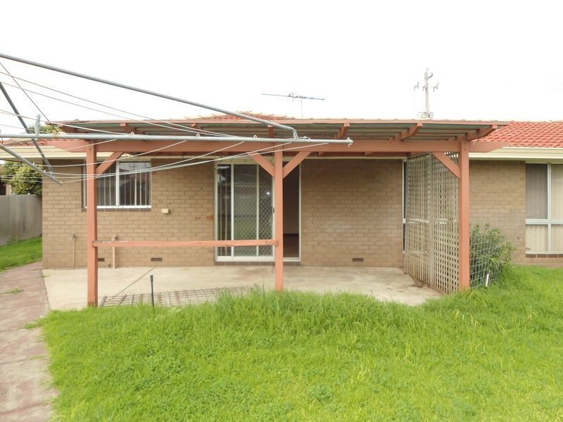 14 Grange Drive, Cooloongup WA 6168