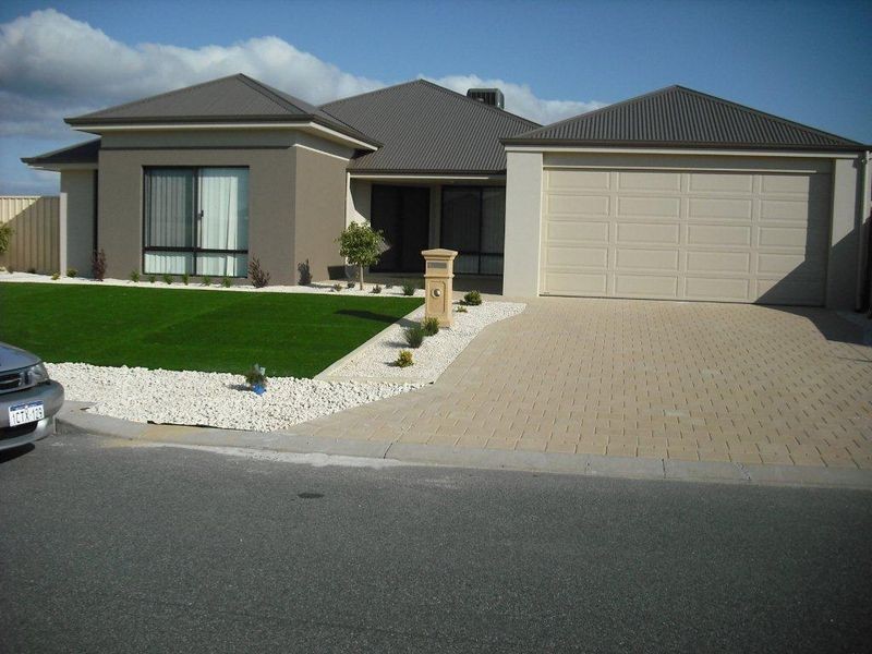 9 Kingfisher Way, Singleton WA 6175