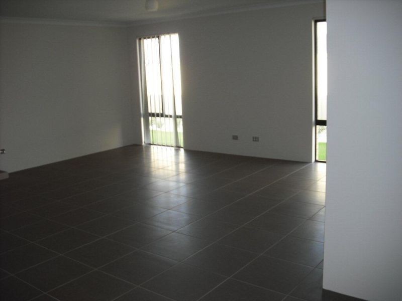 9 Kingfisher Way, Singleton WA 6175