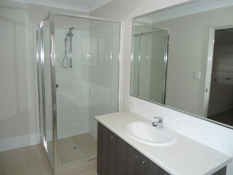 38 Coffs Bend, Secret Harbour WA 6173