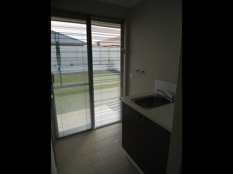 38 Coffs Bend, Secret Harbour WA 6173