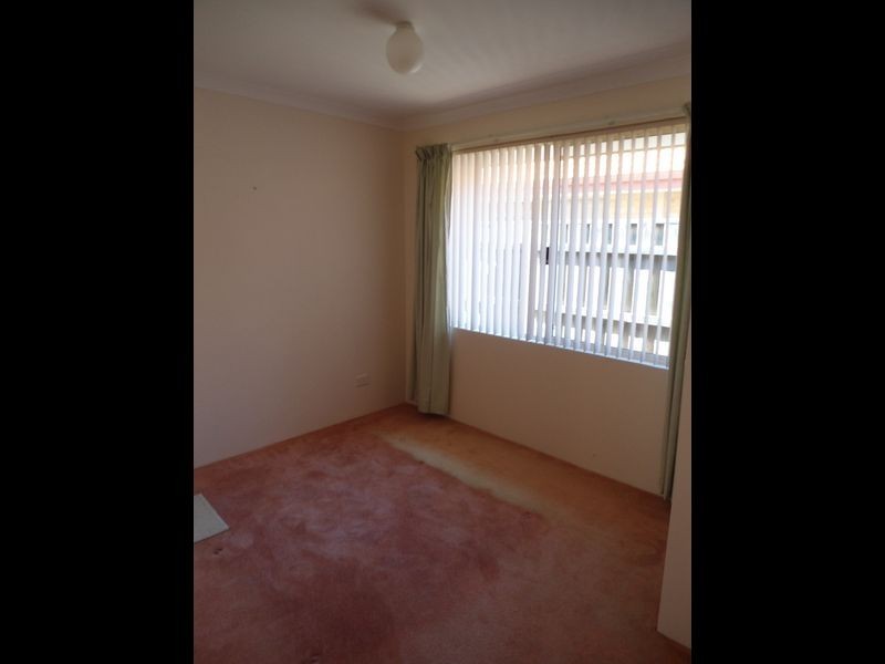 28 Rees Crescent, Rockingham WA 6168