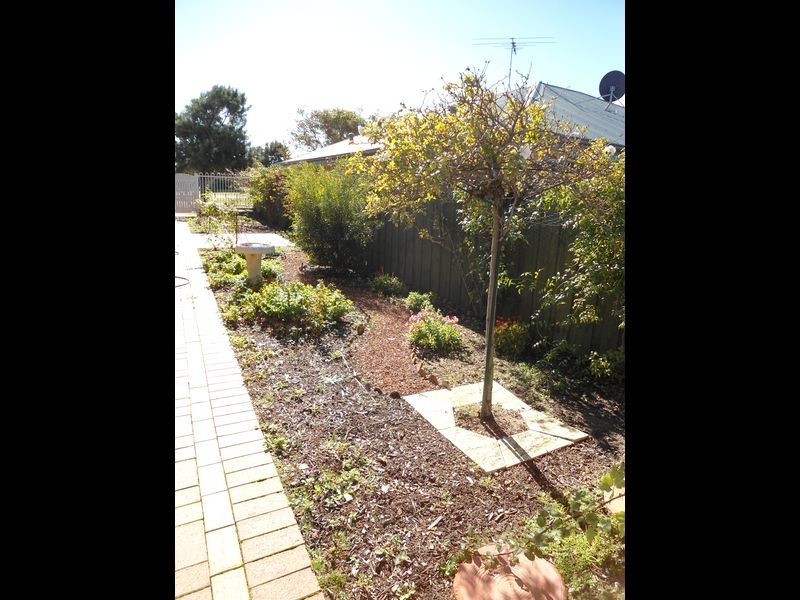 28 Rees Crescent, Rockingham WA 6168
