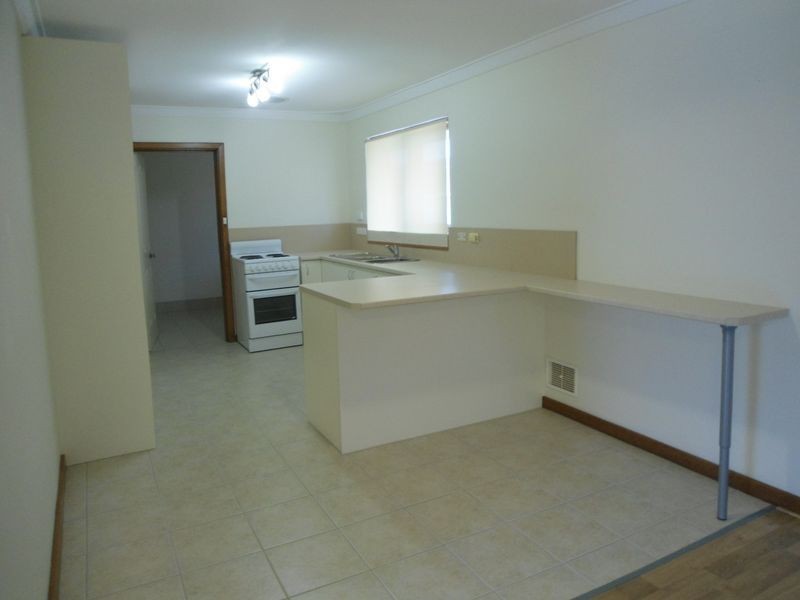 40 Axminster Road, Warnbro WA 6169