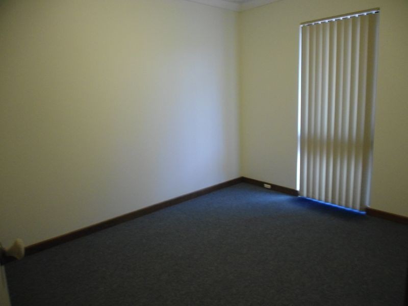 40 Axminster Road, Warnbro WA 6169