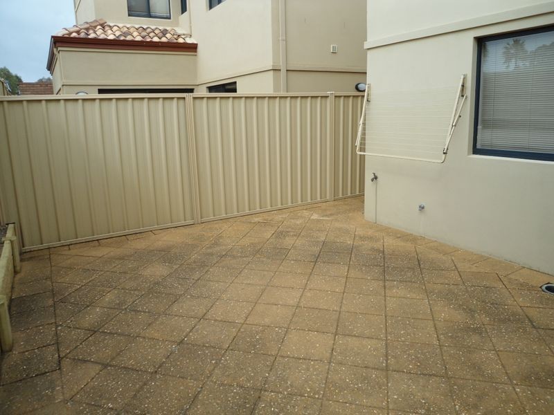 5B Hillman Street, Rockingham WA 6168