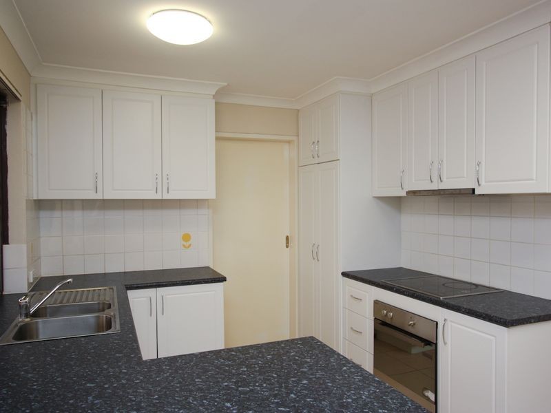 4 Legend Place, Cooloongup WA 6168