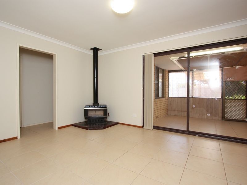 4 Legend Place, Cooloongup WA 6168