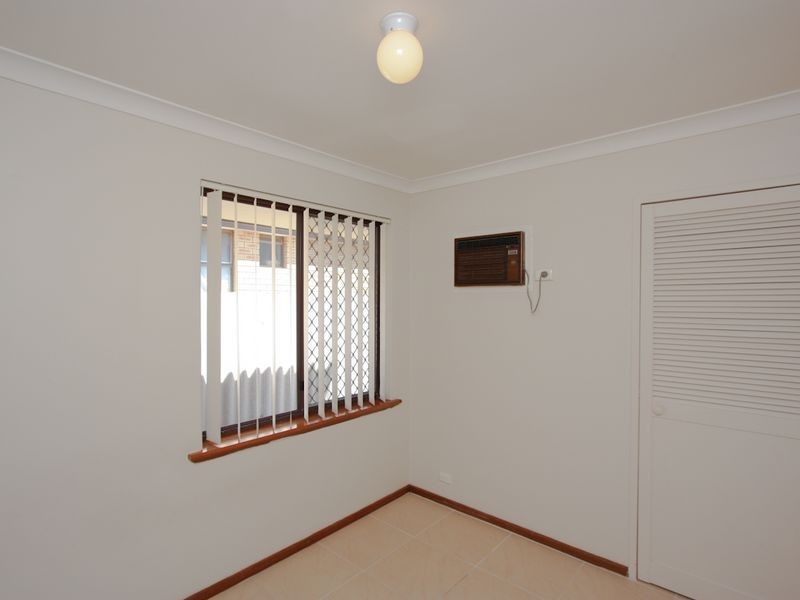 4 Legend Place, Cooloongup WA 6168