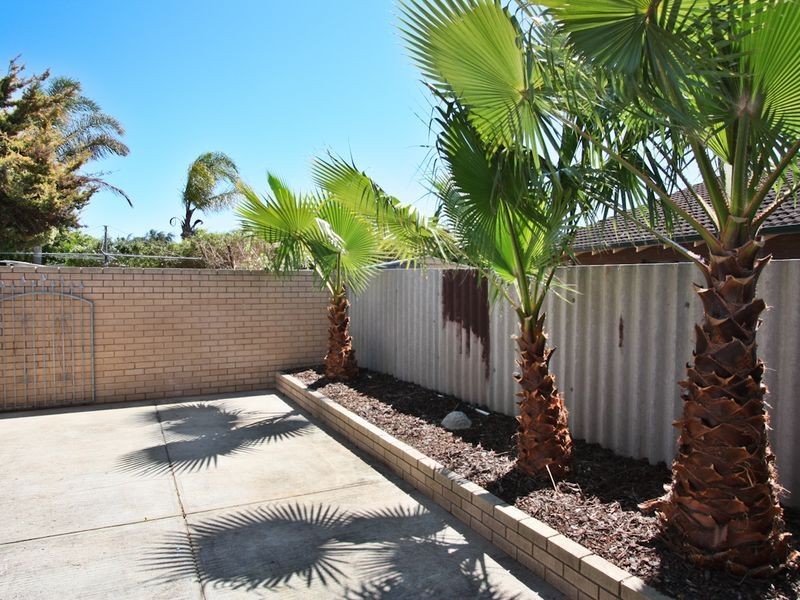 4 Legend Place, Cooloongup WA 6168
