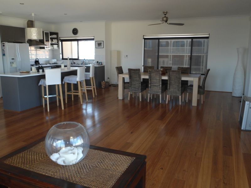 28 Hassars Road, Secret Harbour WA 6173