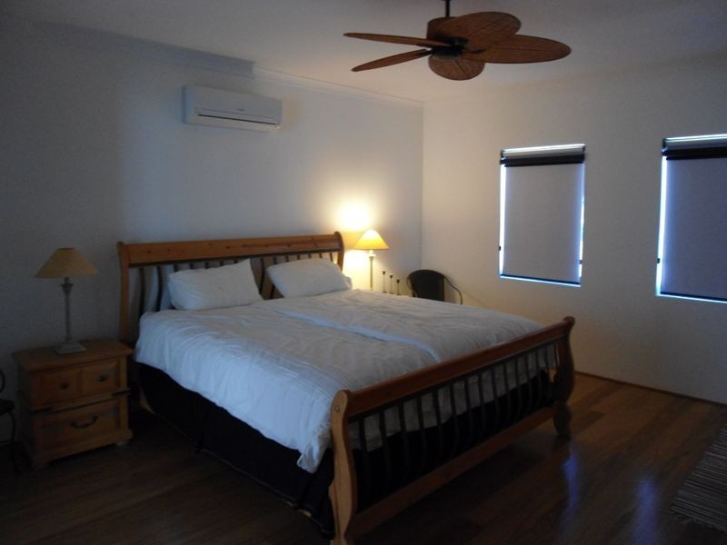 28 Hassars Road, Secret Harbour WA 6173