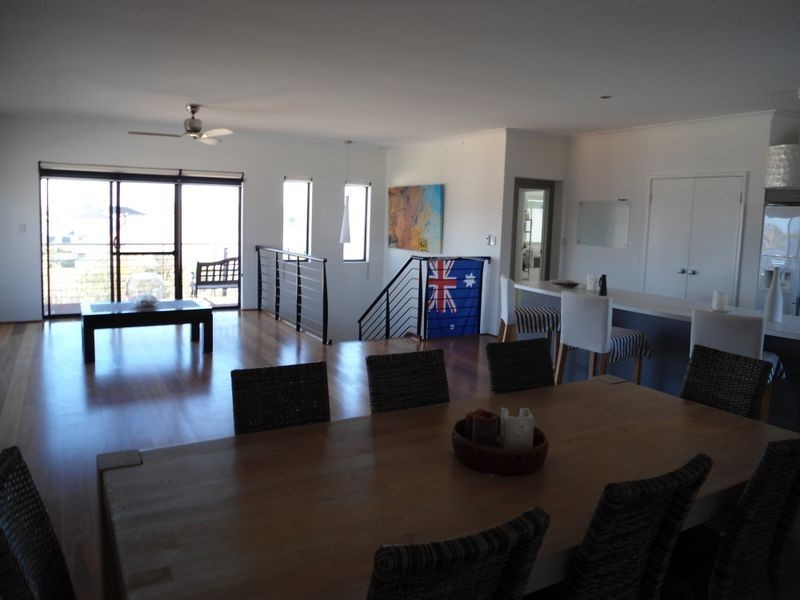 28 Hassars Road, Secret Harbour WA 6173