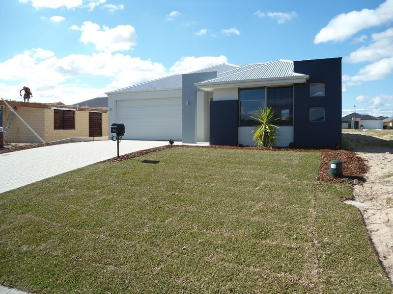 12 Jims Crescent, Secret Harbour WA 6173