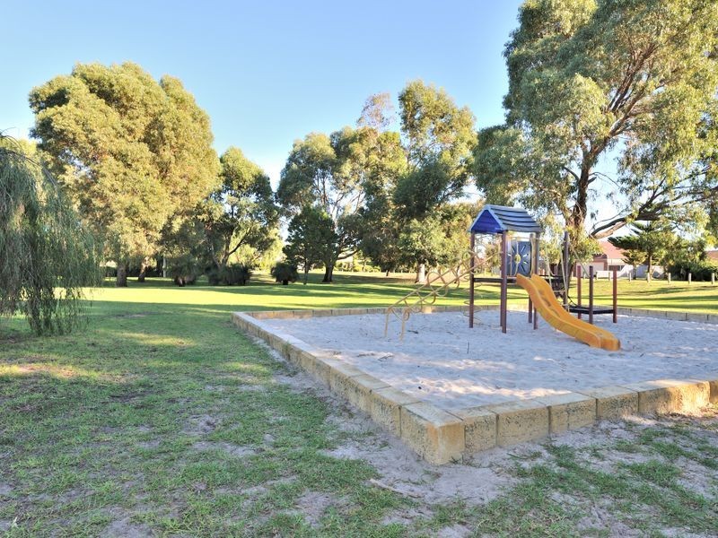 9 Chancery Court, Port Kennedy WA 6172