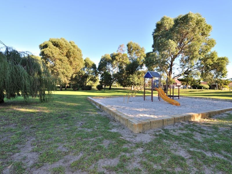 9 Chancery Court, Port Kennedy WA 6172