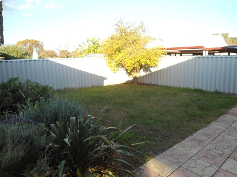 11 Silver Grove, Warnbro WA 6169
