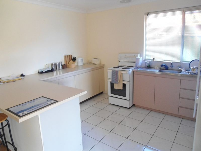 11 Silver Grove, Warnbro WA 6169