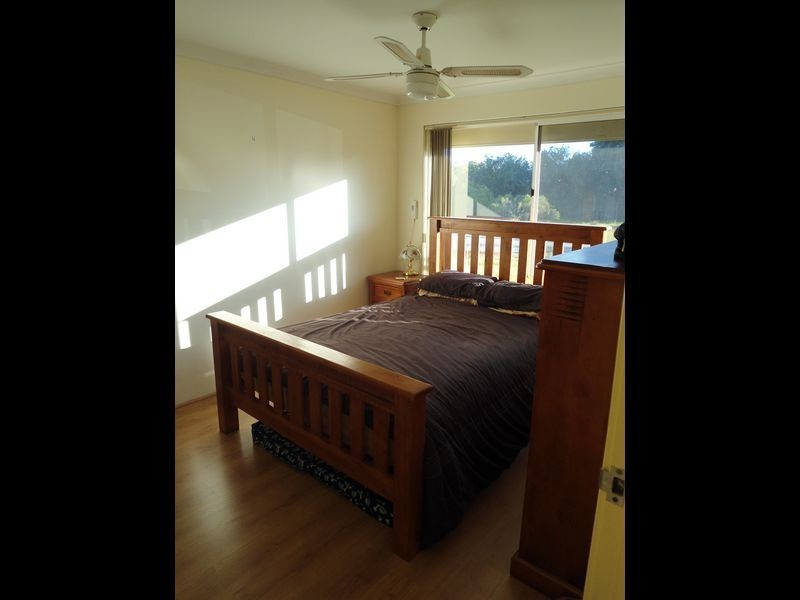 11 Silver Grove, Warnbro WA 6169