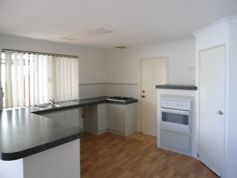 16 Santa Monica Drive, Waikiki WA 6169