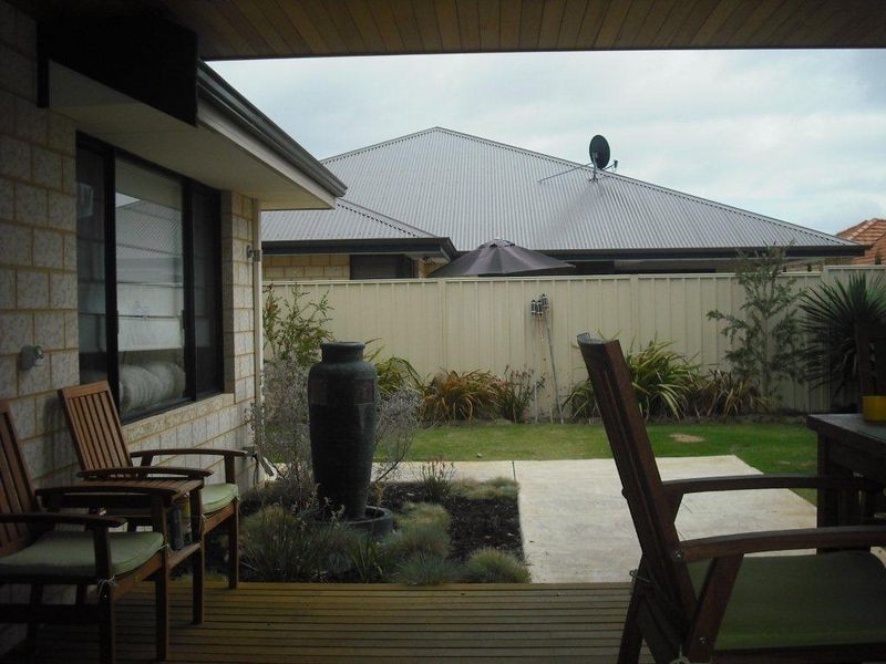 43 Three Bears Loop, Secret Harbour WA 6173