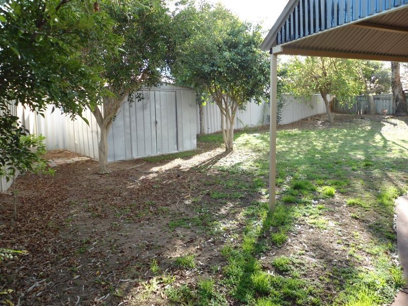 11 Narbonne Gardens, Port Kennedy WA 6172