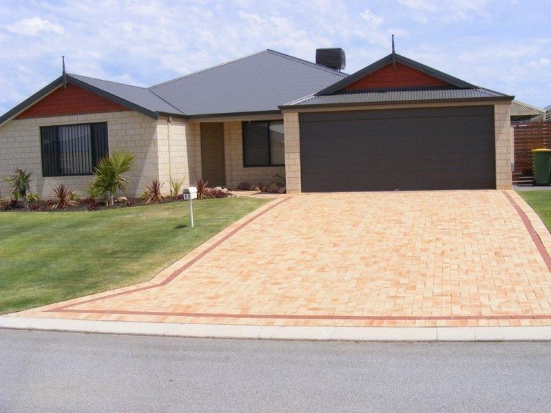 12 Gaston Drive, Secret Harbour WA 6173