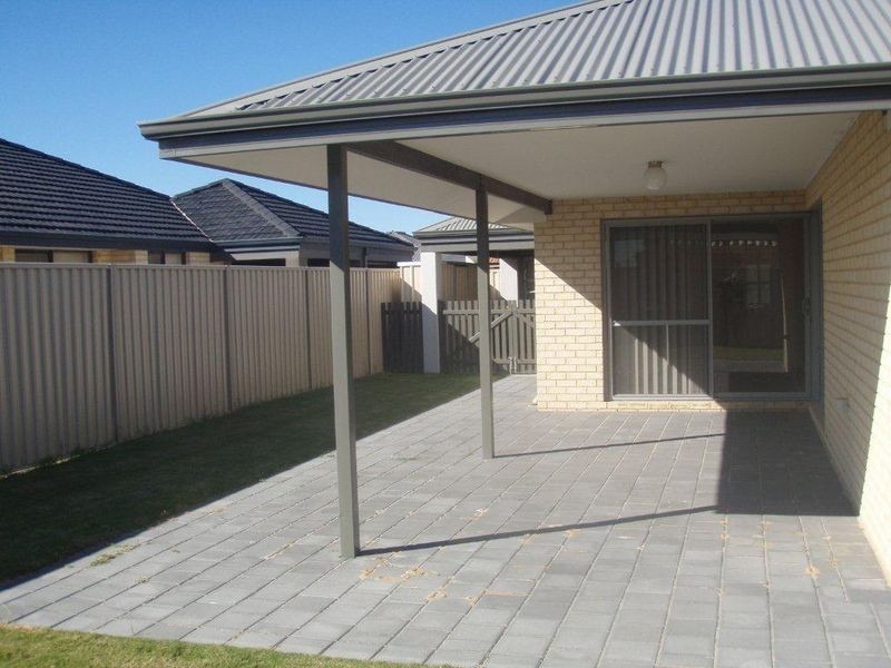 42 Kumarina Drive, Secret Harbour WA 6173
