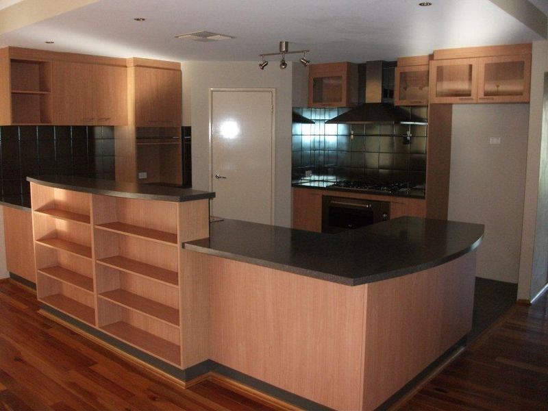 10 Bancoura Parkway, Secret Harbour WA 6173