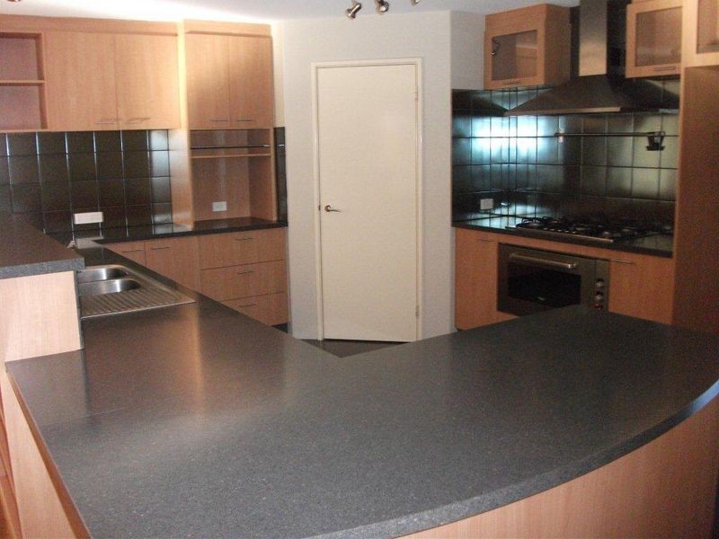 10 Bancoura Parkway, Secret Harbour WA 6173