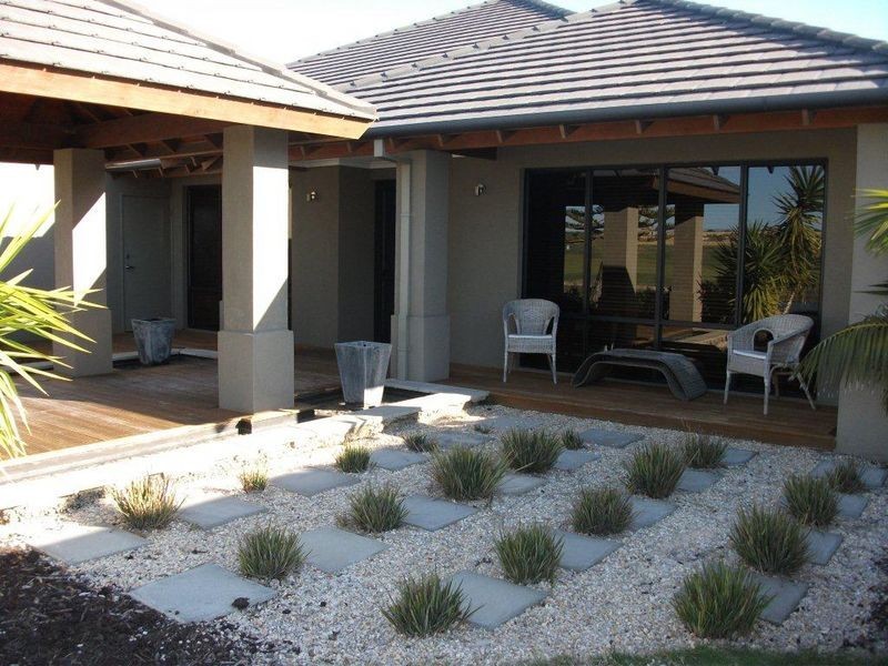 10 Bancoura Parkway, Secret Harbour WA 6173