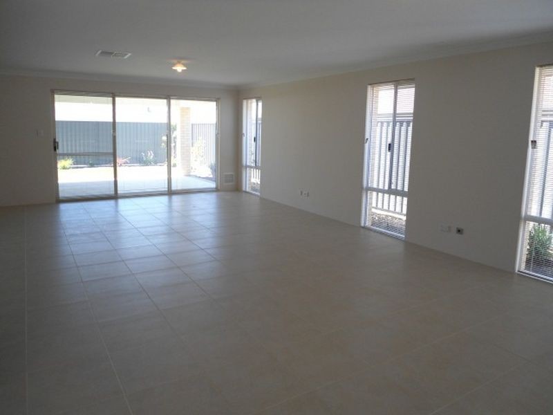 13 Sunbeam Approach, Baldivis WA 6171
