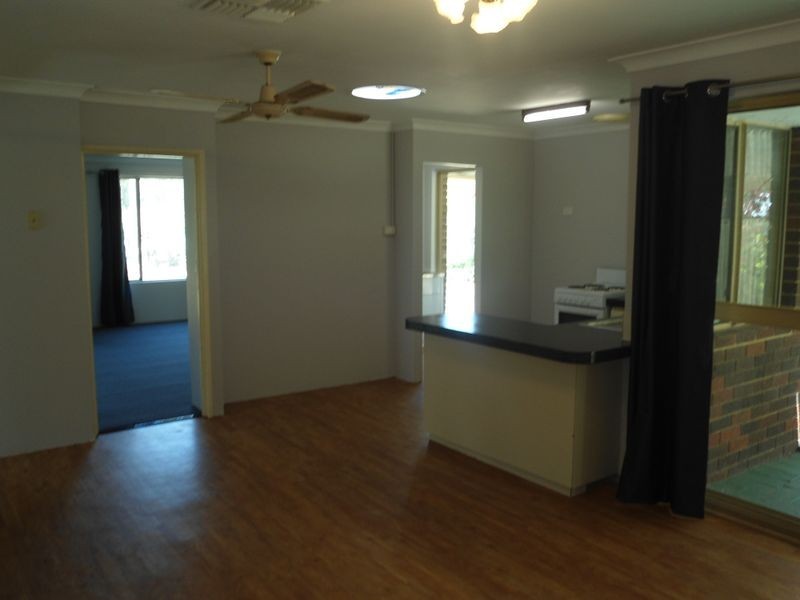 69 Mortimer Road, Wattleup WA 6166