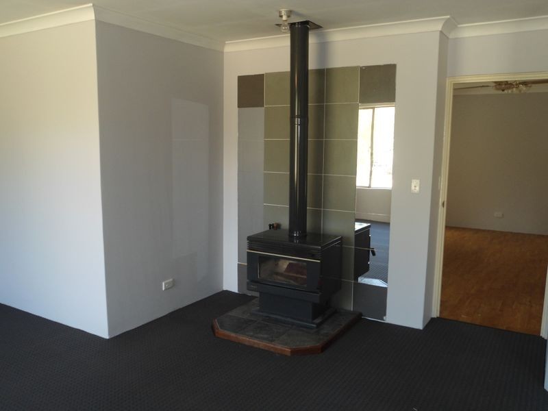 69 Mortimer Road, Wattleup WA 6166