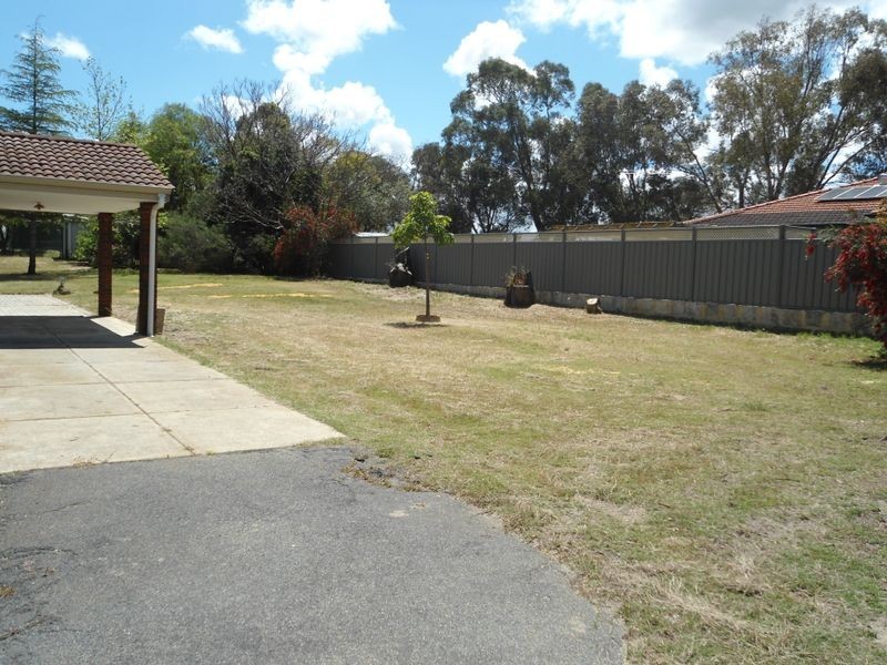 69 Mortimer Road, Wattleup WA 6166