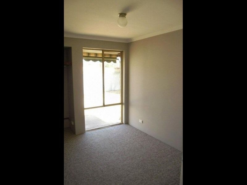 2/10 Meadow Court, Cooloongup WA 6168
