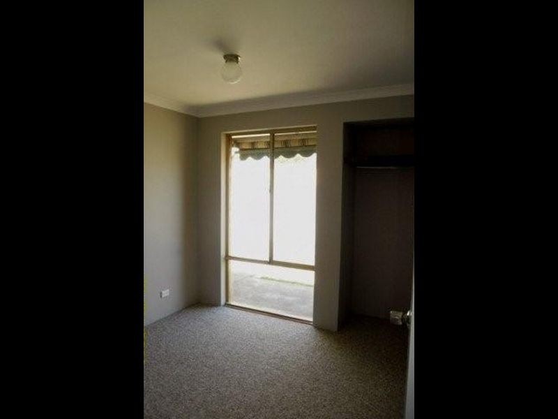 2/10 Meadow Court, Cooloongup WA 6168