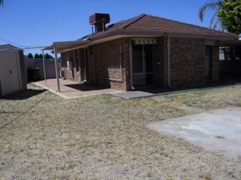 2/10 Meadow Court, Cooloongup WA 6168