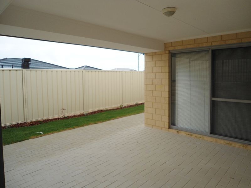 38 Peacock Avenue, Singleton WA 6175