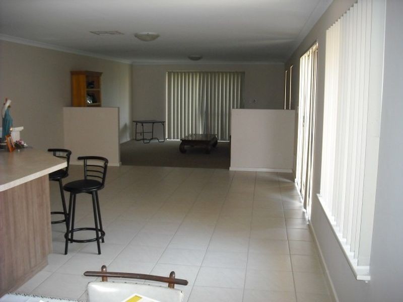 4 Dunsky Pass, Secret Harbour WA 6173