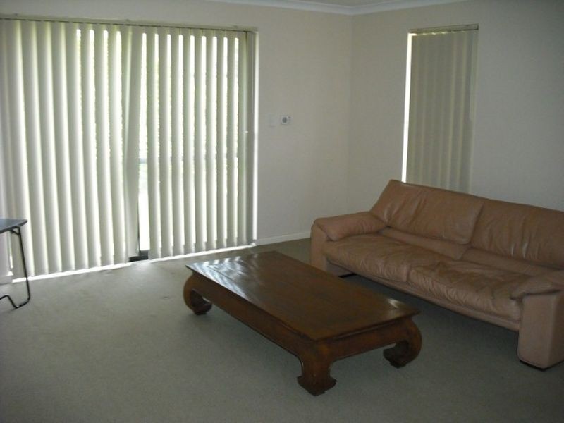 4 Dunsky Pass, Secret Harbour WA 6173