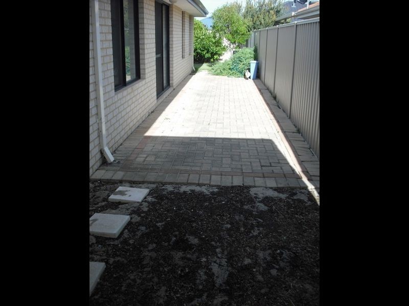 4 Dunsky Pass, Secret Harbour WA 6173