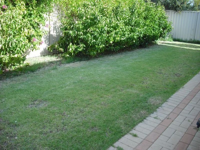 4 Dunsky Pass, Secret Harbour WA 6173