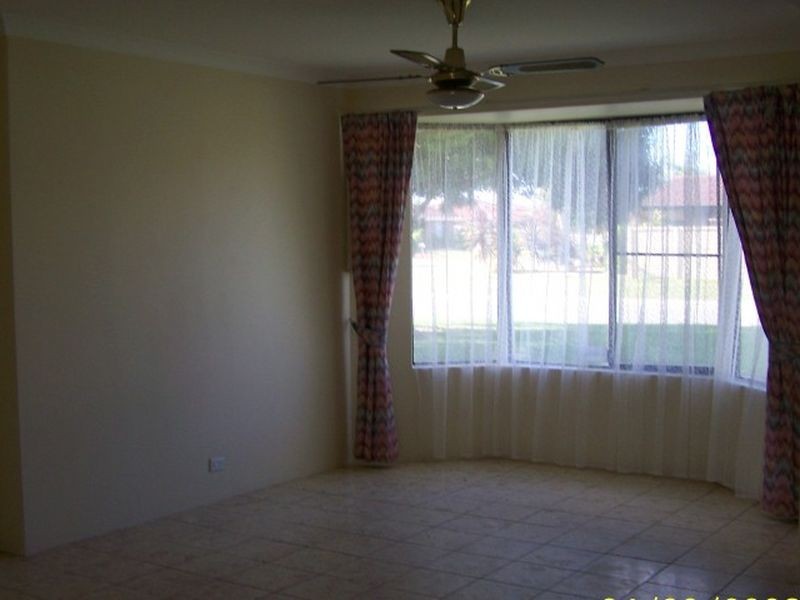 42 Minigwal Loop, Waikiki WA 6169