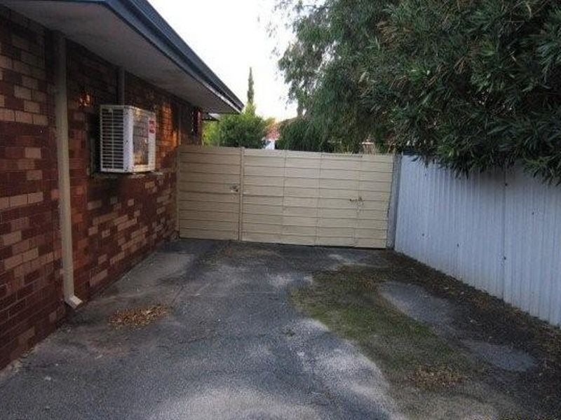 30 Liverpool Street, Shoalwater WA 6169