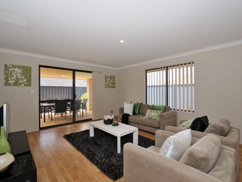 8 Corymbia Green, Baldivis WA 6171