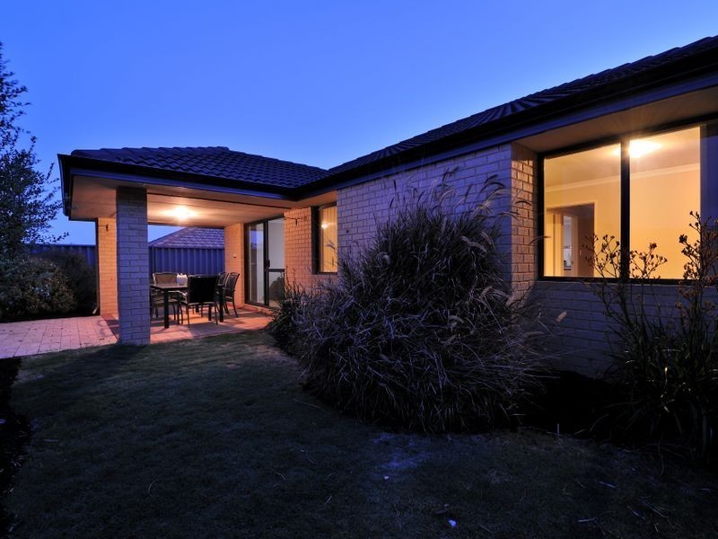 8 Corymbia Green, Baldivis WA 6171