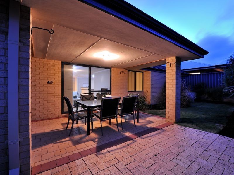 8 Corymbia Green, Baldivis WA 6171
